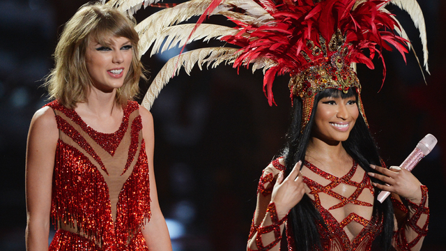 Nicki Minaj and Taylor swift performing at last year's vmas