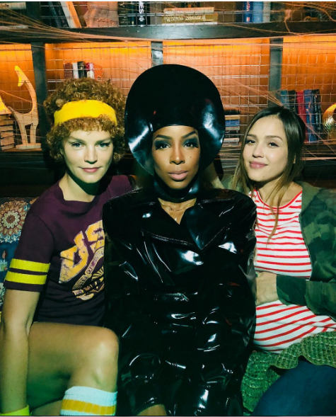Kelly Sawyer, Kelly Rowland, and Jessica Alba at Kelly's Halloween Bash 2017. Pic: Instagram @kellyrowland