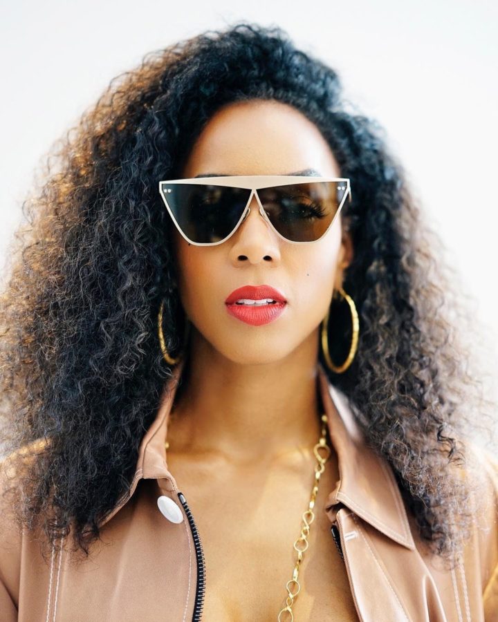 Kelly Rowland Debuts a New Eyewear Collab with Smoke X Mirrors